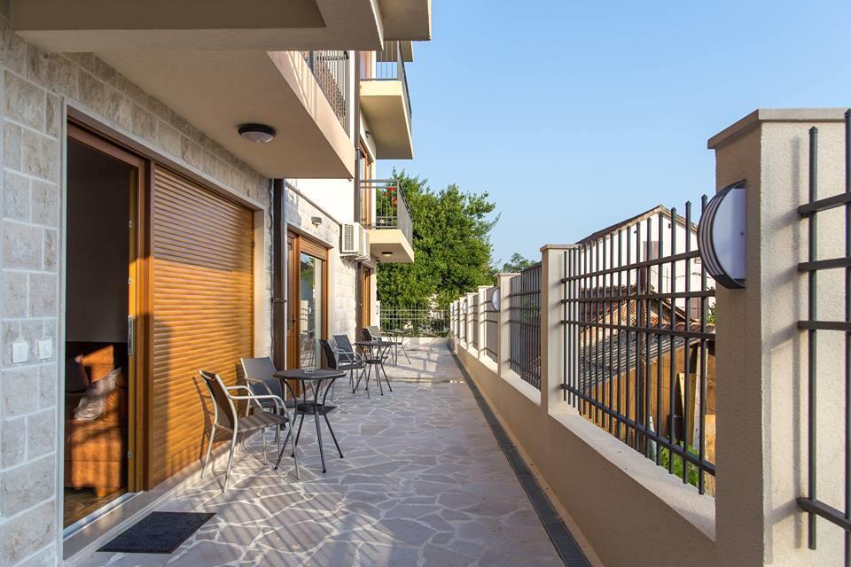 Porto Apartments Тиват Екстер'єр фото