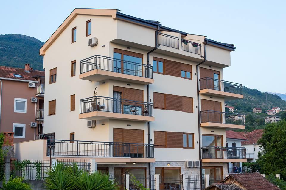 Porto Apartments Тиват Екстер'єр фото